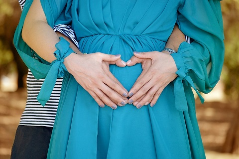 Faire une abdominoplastie avant la grossesse est-il sans risques ?
